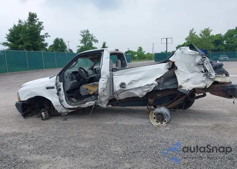 2003 Ford F-250 Xl/Xlt z USA, uszkodzony, nr VIN 1FTNF20L53EA85905